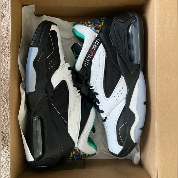 Jordan Other - New Men’s Jordan Point Lane sneakers, white/green/black (size 10)